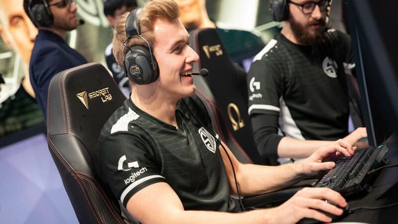 akaadian-команда-solomid-lck-спринк-2019-неделя-5